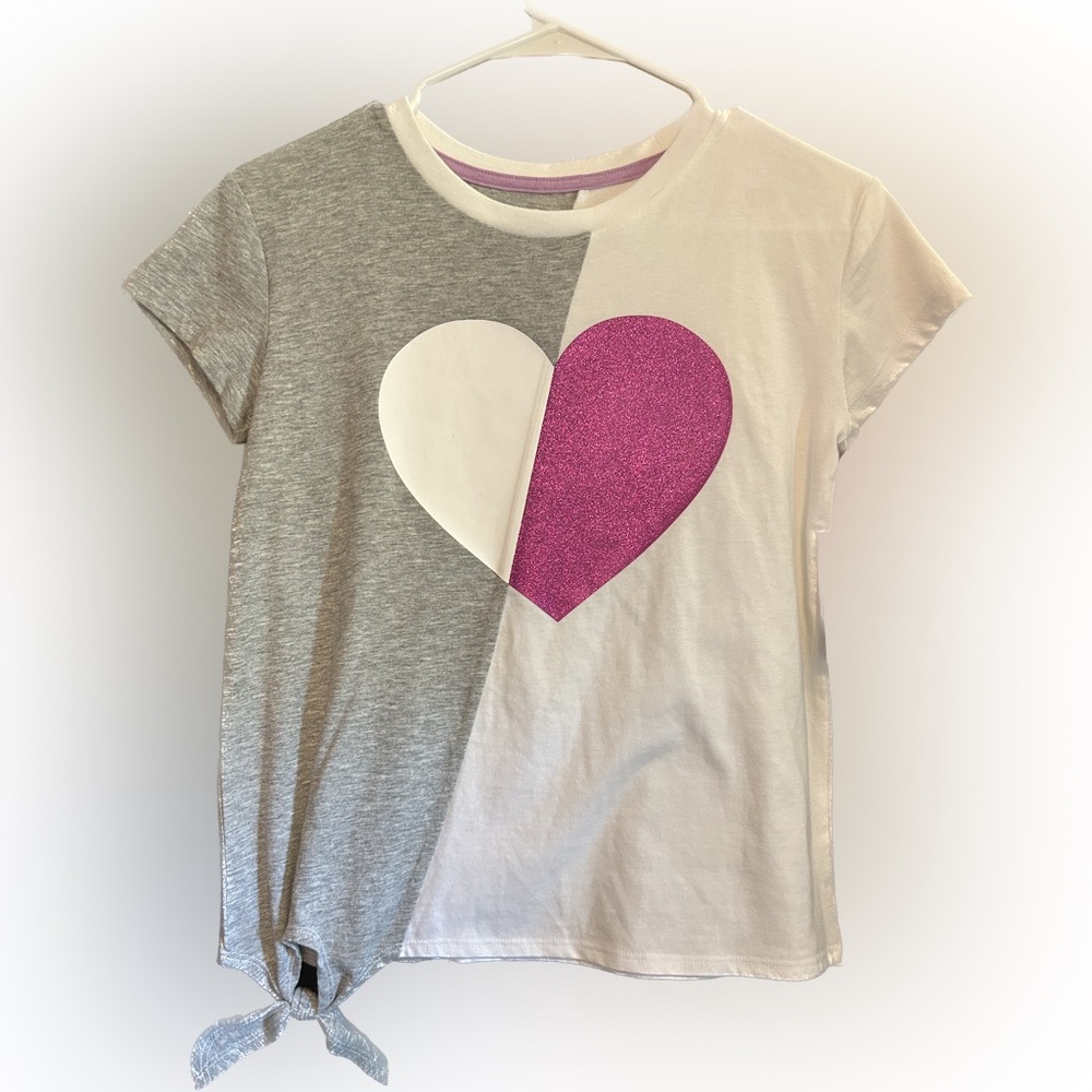 Xersion-Girls Tee with side tie, White/Gray/Pink Heart, Size M